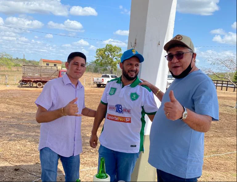 Deputado João Mádison prestigia a Vaquejada em Alto Longá