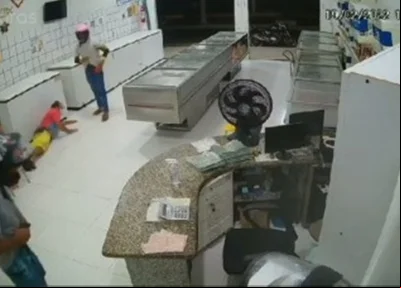 Dupla de criminosos fazem arrastão em peixaria de Parnaíba