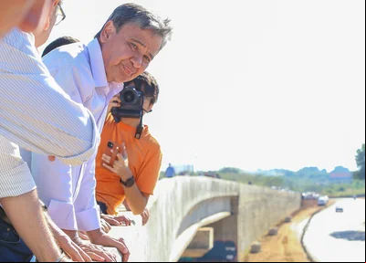 Ministro Wellington Dias em visita ao viaduto do mercado do peixe