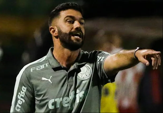Ricardo Belli, técnico do Palmeiras Feminino