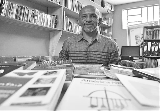 Professor da Uespi Elio Ferreira