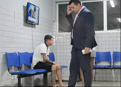 Pedro Henrique Honório Coelho e o advogado Tarcísio Carlos