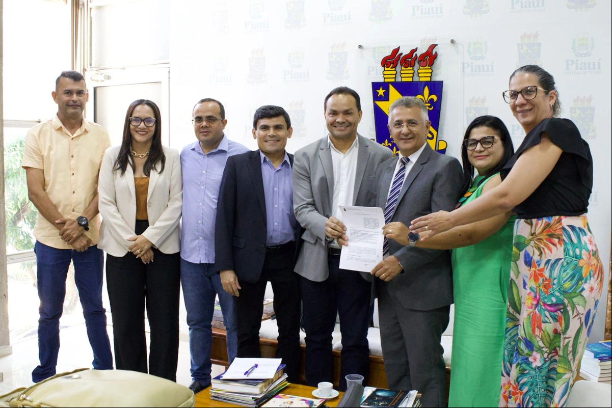 Prefeitura de José de Freitas firma termo de cooperação com a UESPI