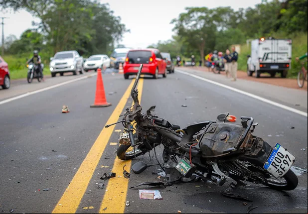 Duas pessoas morrem em acidente na BR 343 em Teresina